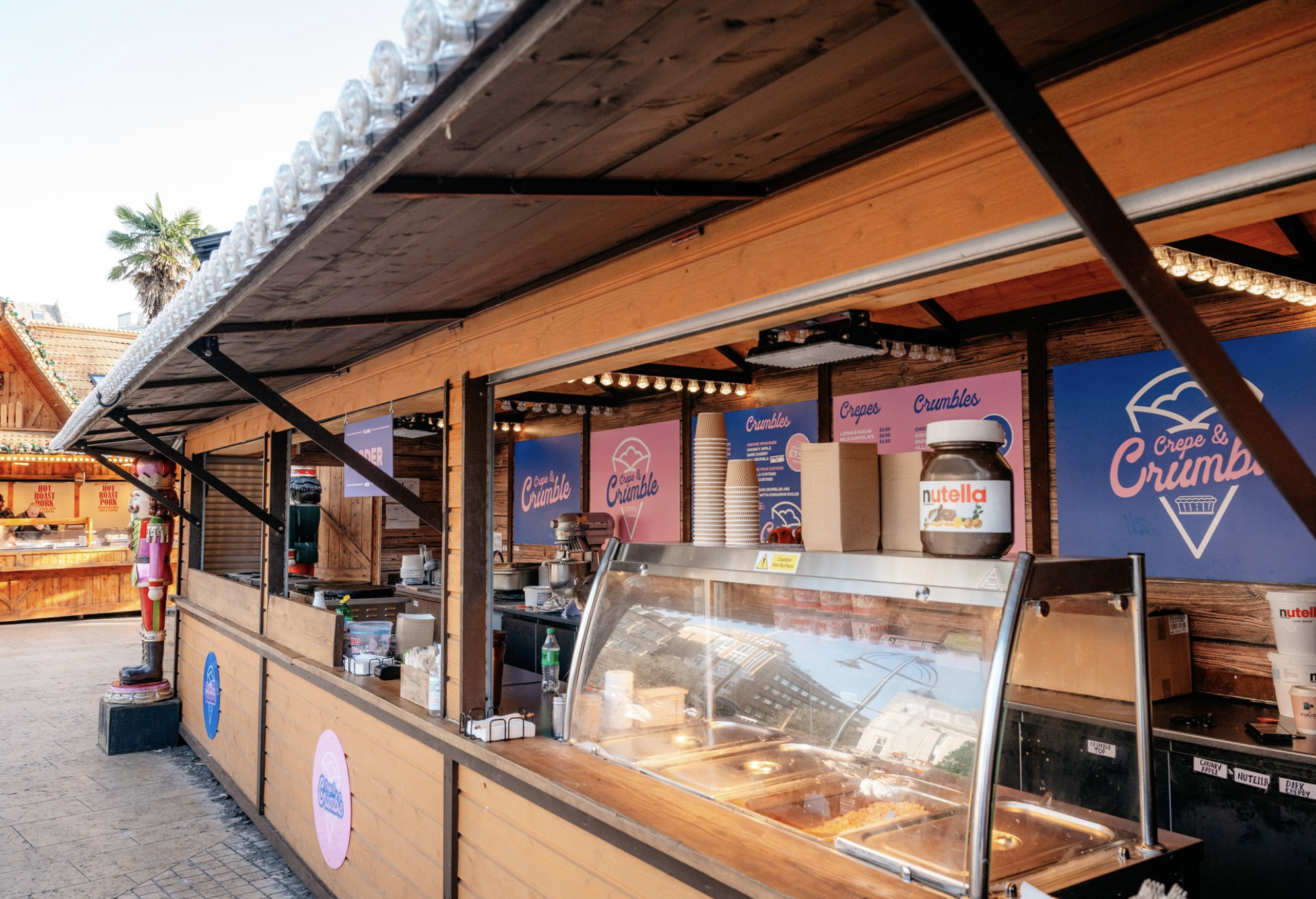 30ft Wooden Clad Catering Unit - Image 2